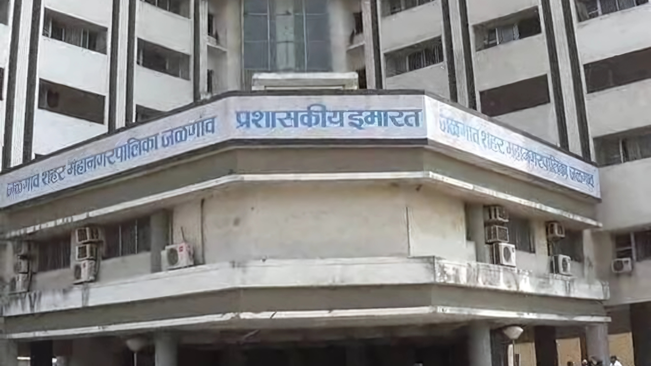 Jalgaon citizens protest