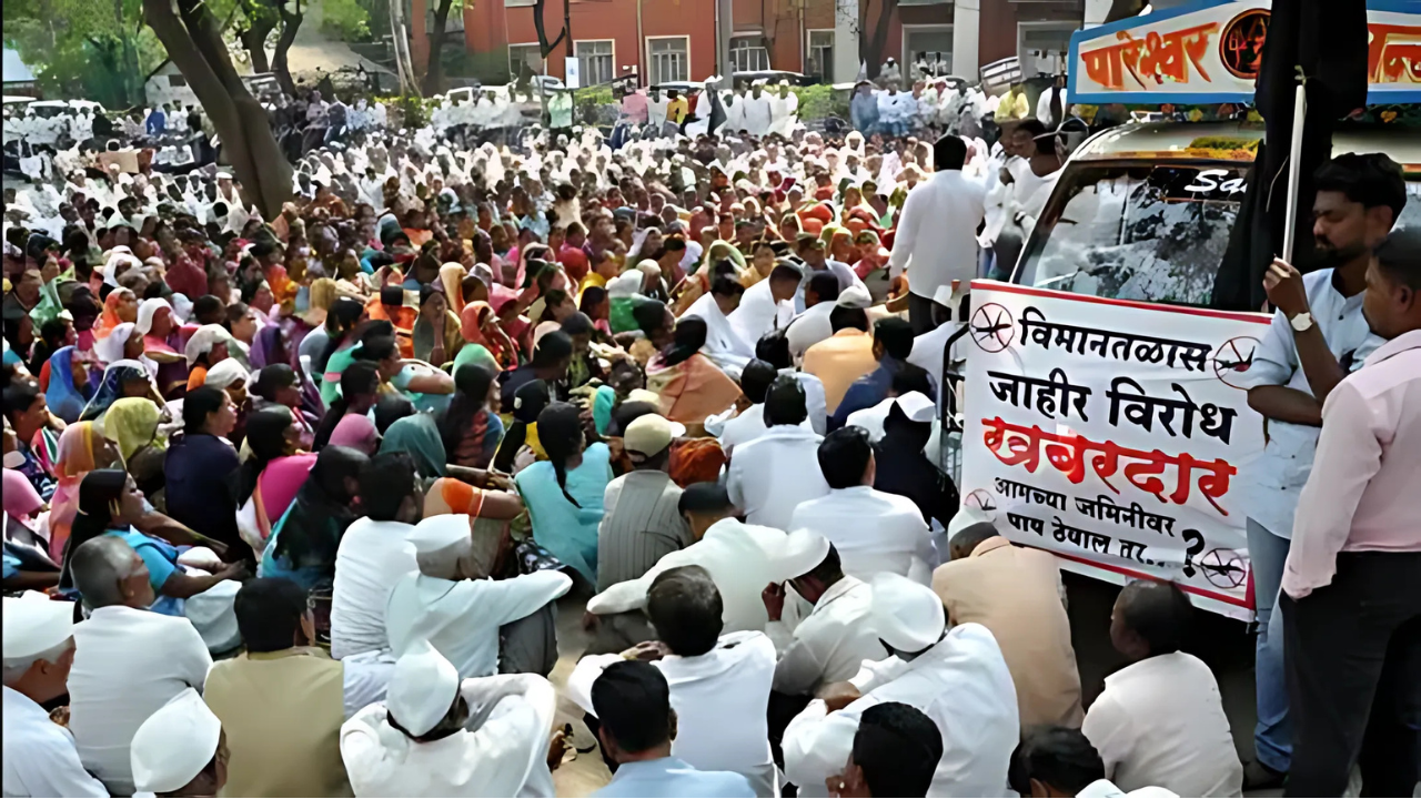 Purandar Airport farmers protest