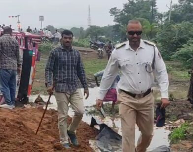 Shirpur accident Mumbai Agra highway