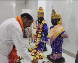 mla-khoskar-vitthal-mahapuja-pandharpur-ashadhi-2025