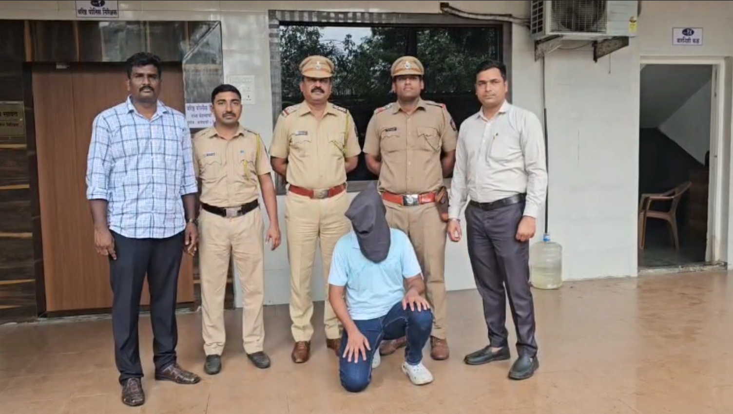 Airoli fake IAS officer scam