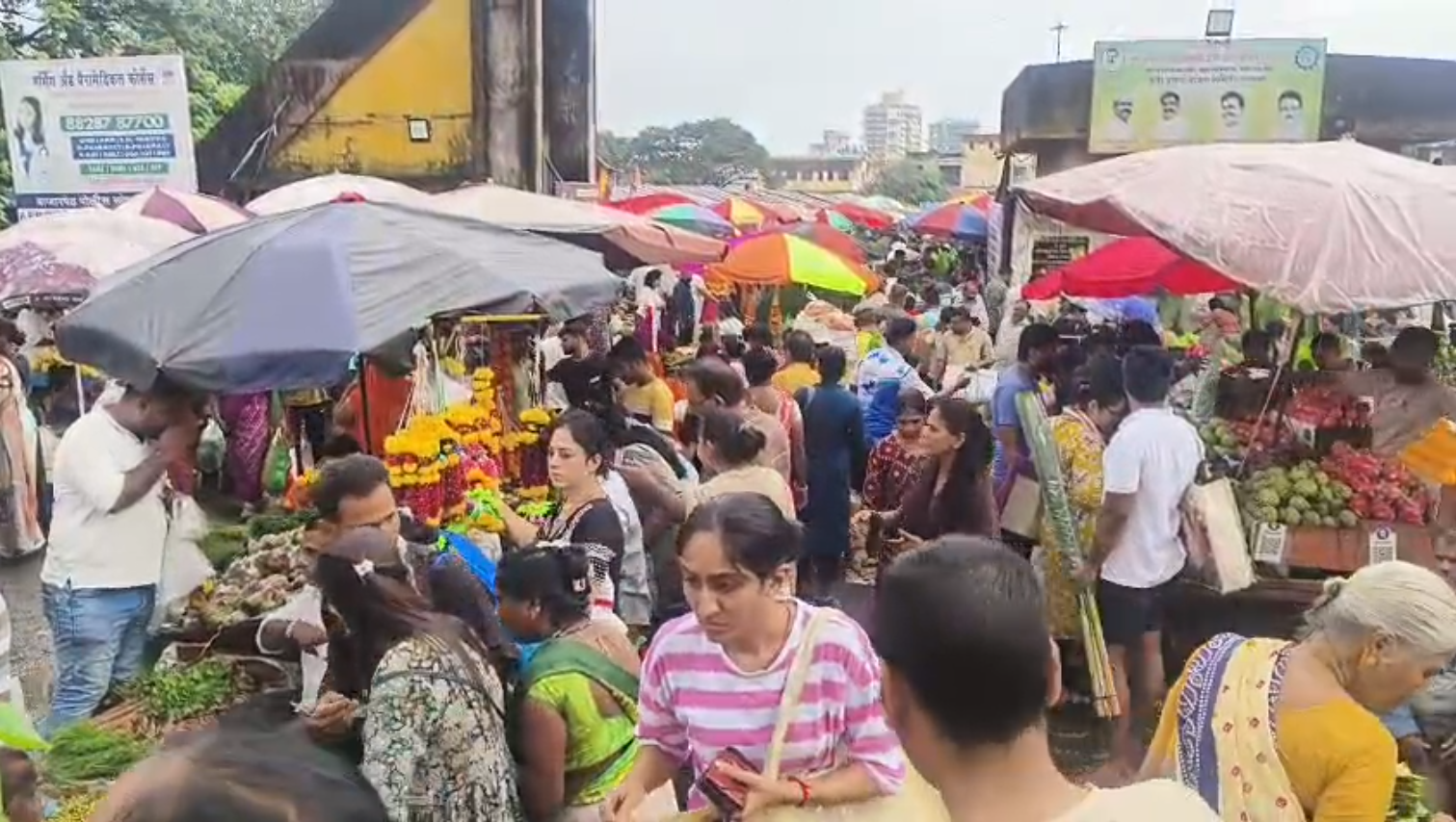 Flower Prices Rise Before Ganesh Chaturthi