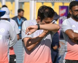Crowd protesting with ‘Gautam Gambhir hai-hai’ slogans in the stadium after Team India’s humiliating defeat