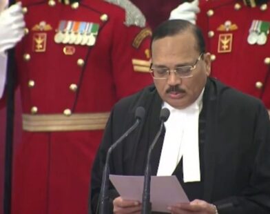 Justice Suryakant taking oath as the 53rd Chief Justice of India, administered by President Droupadi Murmu