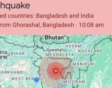 People evacuating homes in Kolkata after earthquake tremors