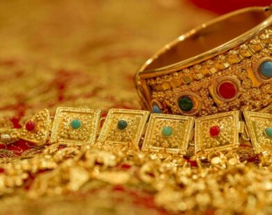 Beautiful gold jewellery displayed in a showroom representing the latest price updates