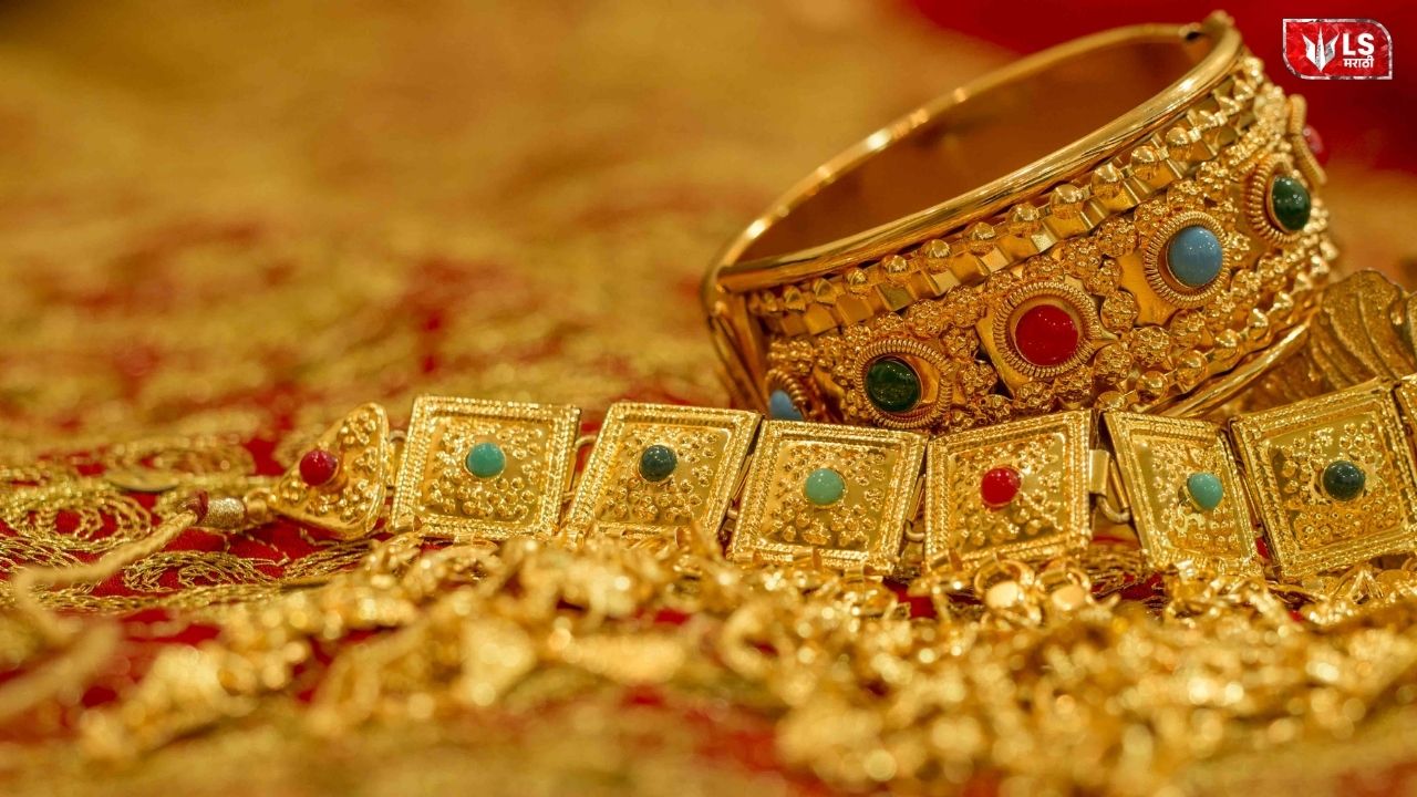 Beautiful gold jewellery displayed in a showroom representing the latest price updates