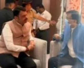 Devendra Fadnavis and Sanjay Raut discussion