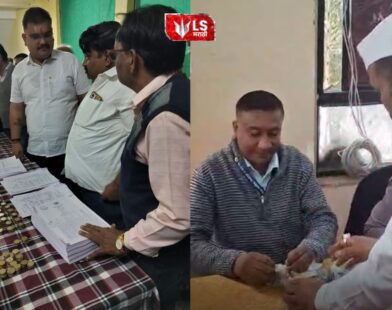 Protesters submit coins as security deposit during agitation in Akola and Pune