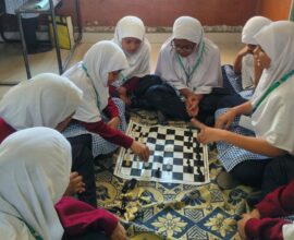 Students participating enthusiastically in art and sports activities at Pimpri Chinchwad Municipal Corporation schools during the festival