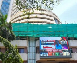 Sensex rises by 300 points and Nifty crosses 25900 during strong stock market opening