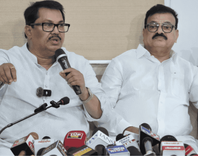 Opposition boycotts tea party