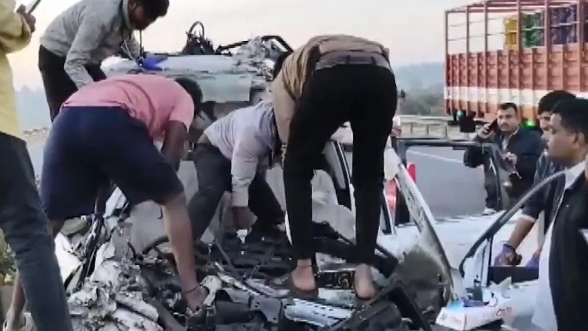 Multi Vehicle Chain Collision