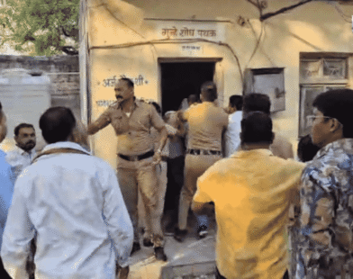 Massive Brawl in Jalgaon
