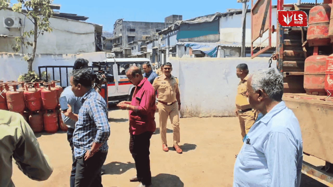 Administration Visits Gas Agency