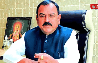 Kharat devotees visit charges