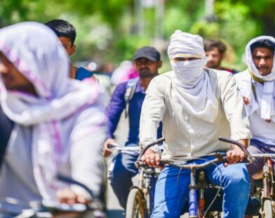 अकोल्यात तीव्र उष्णतेची लाट येण्याचा इशारा; प्रशासनाकडून खबरदारी घेण्याचं आवाहन