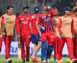 शेवटच्या चेंडूपर्यंत रंगलेल्या सामन्यात लखनऊनं मारली बाजी; 21 वर्षीय खेळाडू ठरला विजयाचा नायक