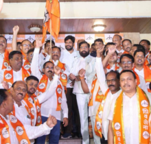Congress Leader Join Shinde Group