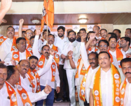 Congress Leader Join Shinde Group