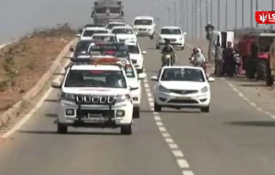 Minister 22 Vehicle Convoy